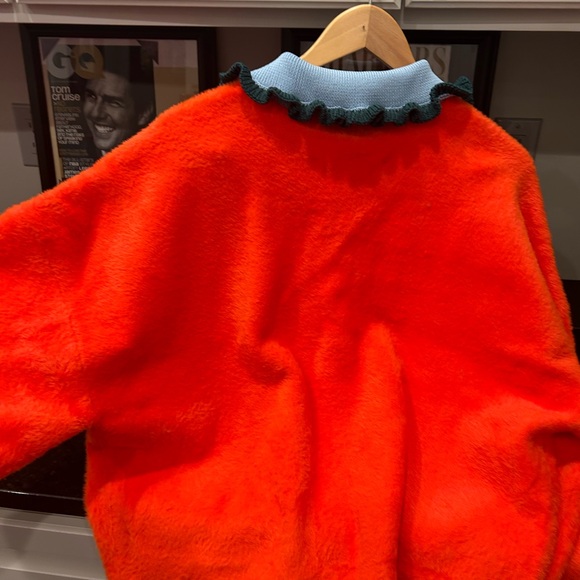 Essentiel Antwerp XL ORANGE/Red sweater with Blue ruffle Collar - Picture 5 of 11
